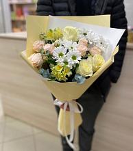 Букет цветов из:  Альстромерии, Розы и Хризантемы в Красный Яр Волгоградской области